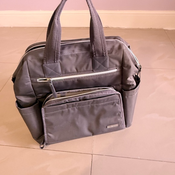 Skip Hop Taupe Diaper Bag - Picture 7 of 16
